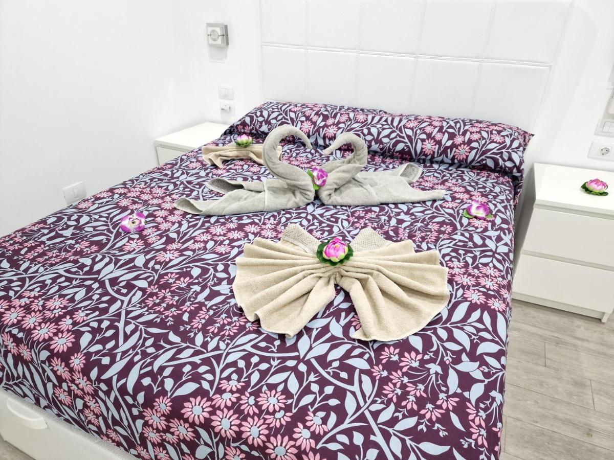 Luxury San Marino Apartment & Pool View Los Cristianos  Exteriör bild