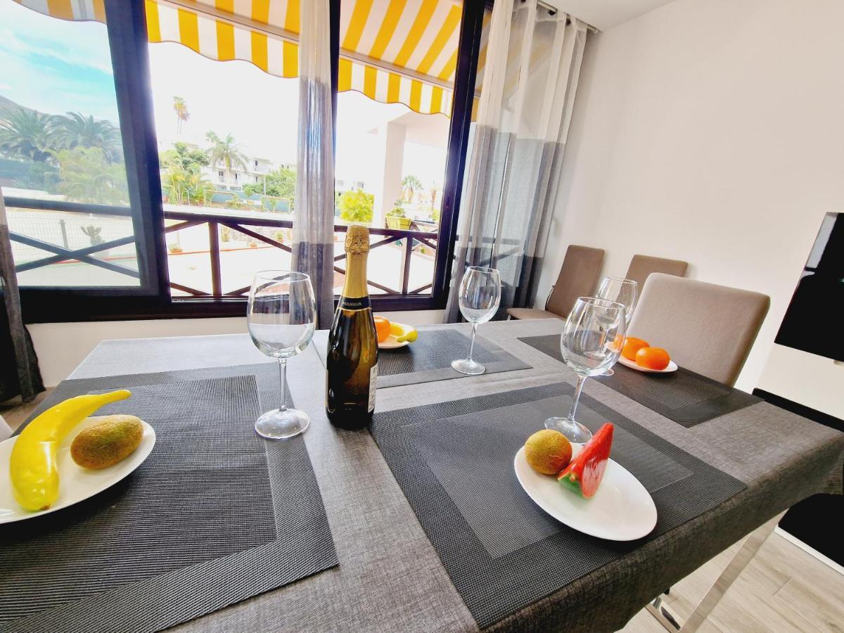 Luxury San Marino Apartment & Pool View Los Cristianos  Exteriör bild