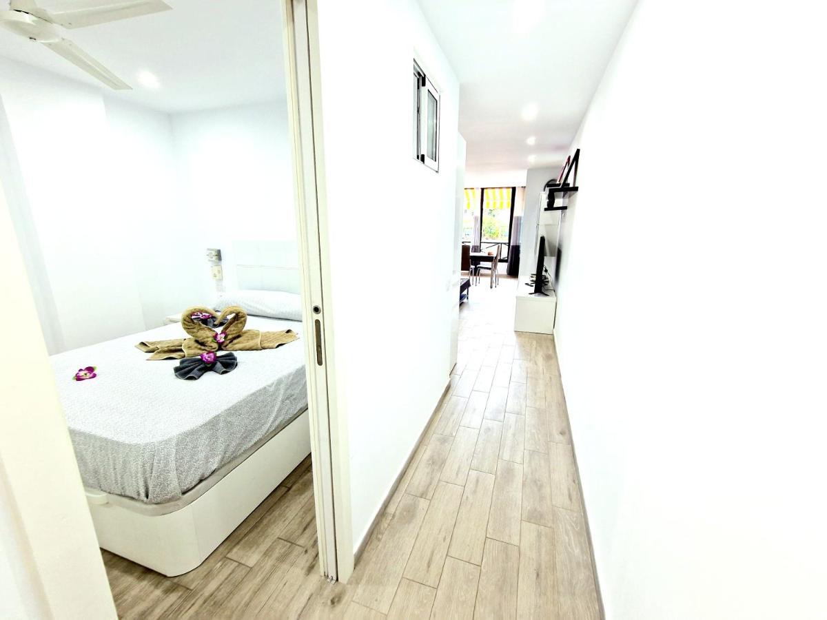 Luxury San Marino Apartment & Pool View Los Cristianos  Exteriör bild