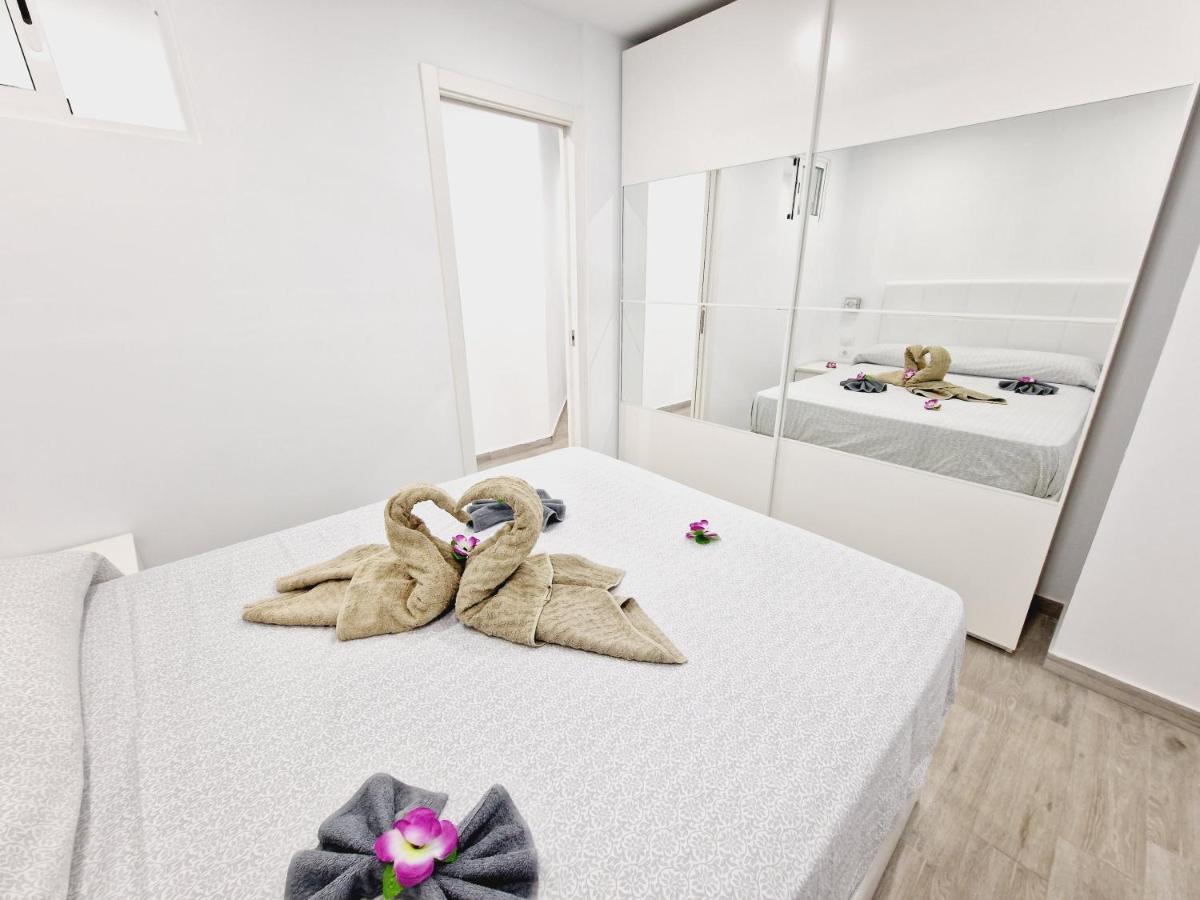 Luxury San Marino Apartment & Pool View Los Cristianos  Exteriör bild